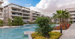 شقه دور ارضي بحديقه 135 م للبيع في ليك فيو ريزدنس