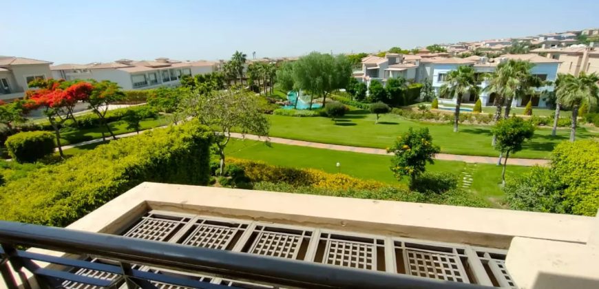 فيلا فخمة للايجار بكمبوند ليك فيو المرحلة الثانية