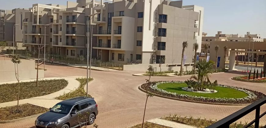 شقة للايجار في فيفث سكوير, المستثمرين الشمالية