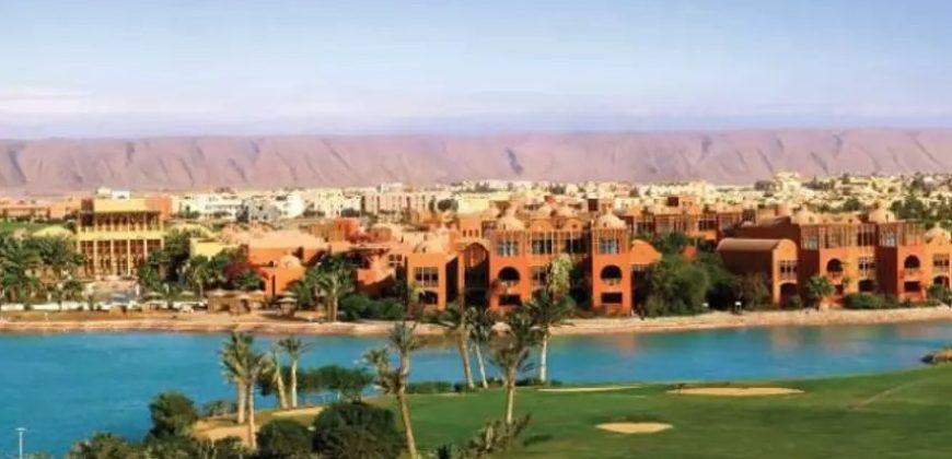 شقة دور أول 144متر للبيع في سوان ليك الجونة .