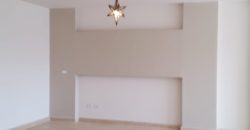 At Mirage Residences, apartment for sale with distinctive view and a fine price.