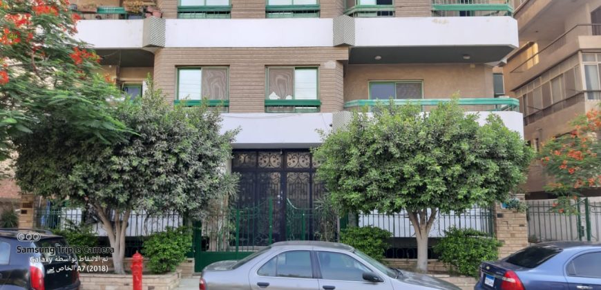 An apartment for sale on basement next to Floria Mall suitable for more than one activity.