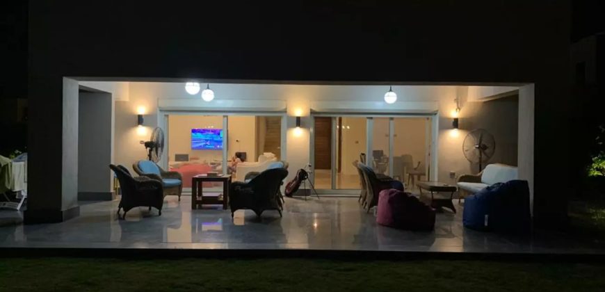 Fine villa for sale at Hacienda with impressive price.