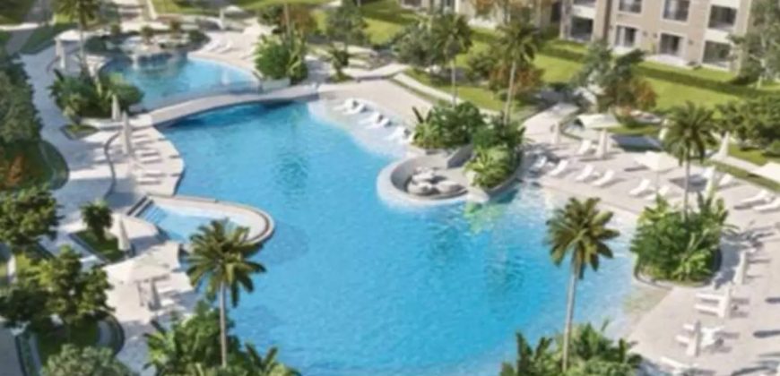 Apartment for sale with garden in New Cairo with cash discount of 25%.