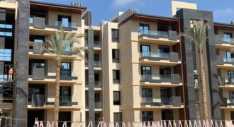 Own an ground floor apartment with garden with installments in New Cairo, Azad
