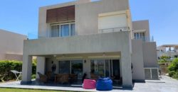 Fine villa for sale at Hacienda with impressive price.